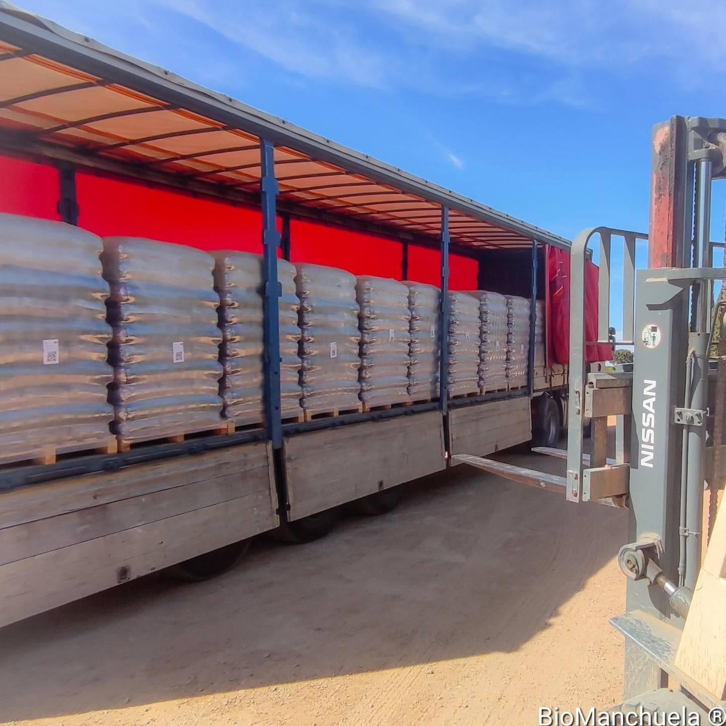 2 Camión completo de 24 palets de Pellets Bioforestal Certificación ENplus A1 en España